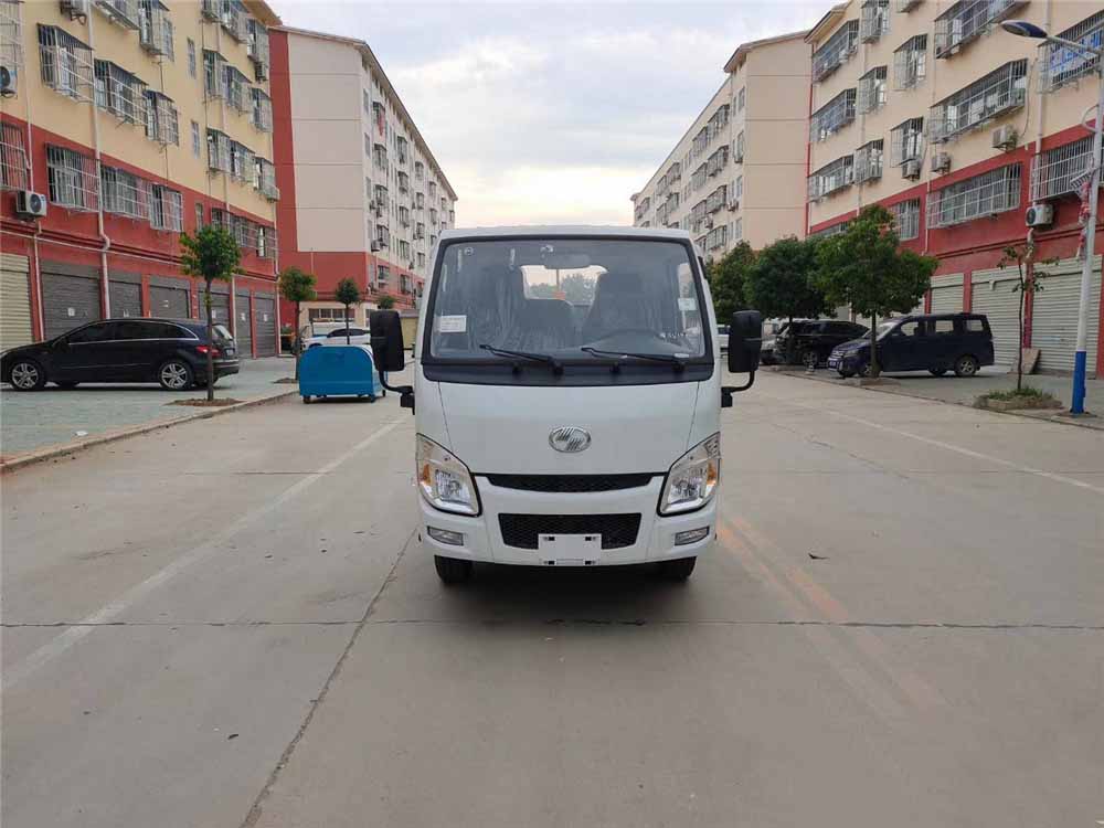 國六3方 躍進 勾臂垃圾車