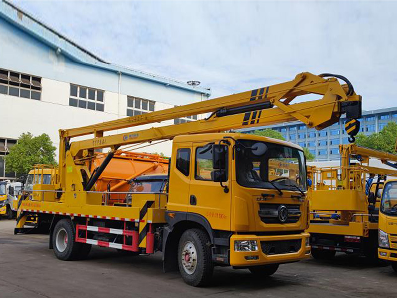 東風D9多利卡20米高空作業車